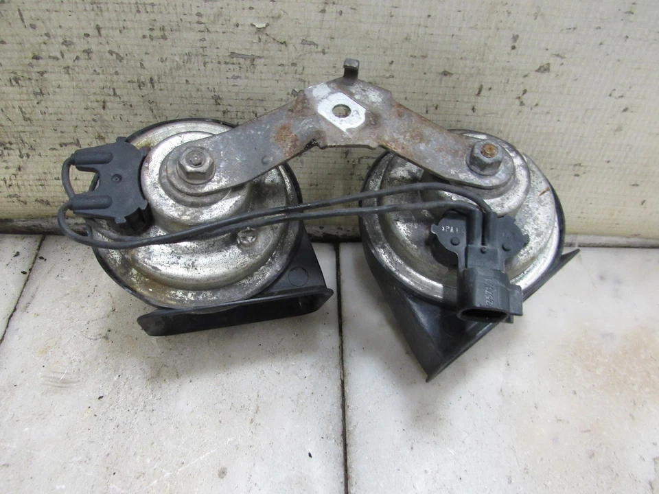 Ford Taurus 2010-2019 bocina OEM 4S4Z13832BA Foto 2 de 2