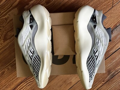 Size 12 - adidas Yeezy 700 V3 Fade Salt 2022 | eBay display picture 3