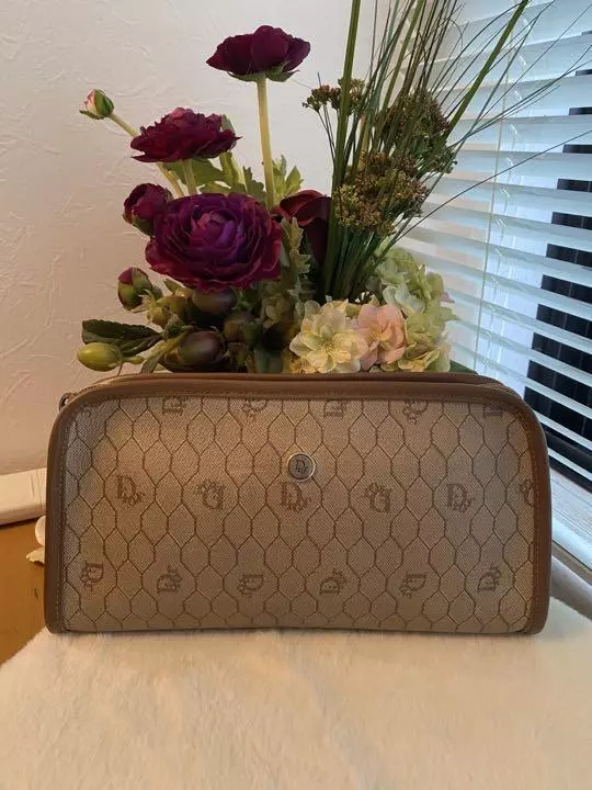 Pochette Christian Dior beige 31