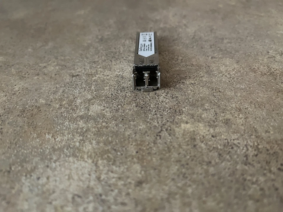 STARTECH.COM SFPGLCSXMMST NETWORK TRANSCEIVER MODULE D2-2(16) - Image 4 of 4