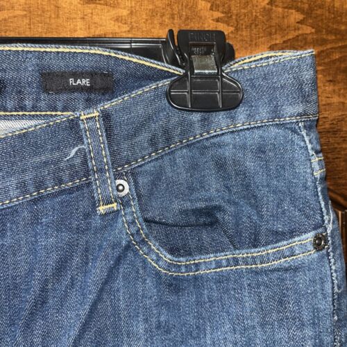 Calvin Klein Jeans Flare Medium Wash Mid Rise Stretch Women's Size 12 NWOT - Picture 3 of 7