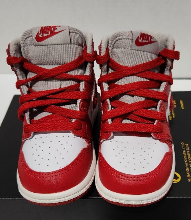 スニーカー Nike TD Air Jordan 1 Retro High OG 12cm Air Jordan 1 Retro High OG TD/PS 'Atmosphere' – LevelUpKickz