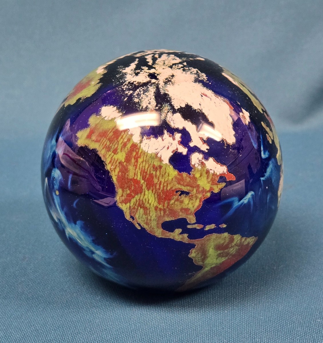 Lundberg Studios Large 4” World Earth Globe Art Glass Paperweight