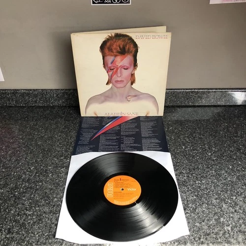 LP VINYL  DAVID BOWIE ALBUM ALADDIN SANE RS 1001 UK 1ST PRESS 1973 EX/EX