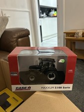 Universal Hobbies 1.32 Scale Case Maxxum 5150 Black Edition Limited Edition.