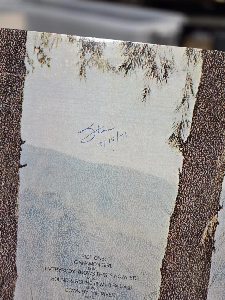 Neil Young Everybody Knows This Is Nowhere LP Vinyl Record 1969 RS6349 - Image 3 of 4