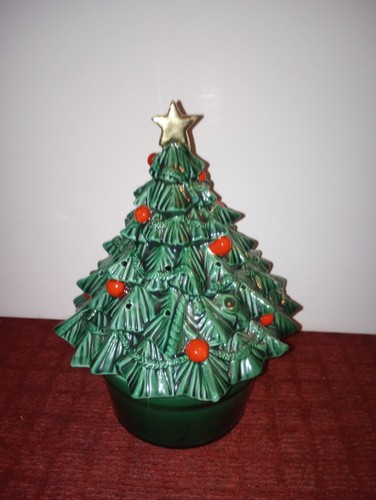 Vintage Lefton Musical Christmas Tree with Holly & Berries