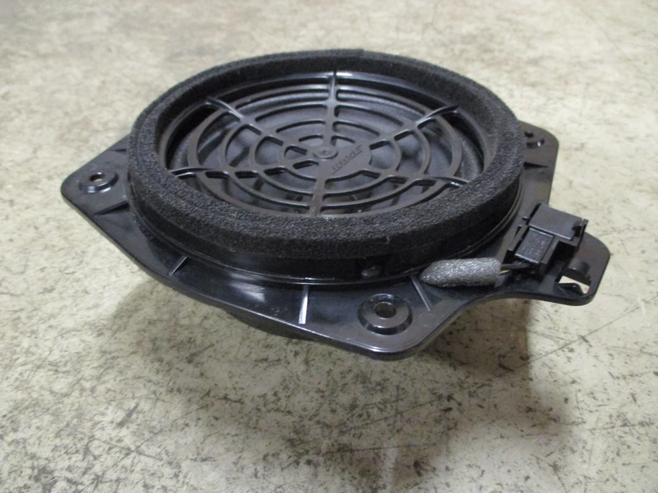 Bose Speakers Audi A3 S3 8P A4 B6 8E TT 8J 8H0035411B Box - Image 2 of 4