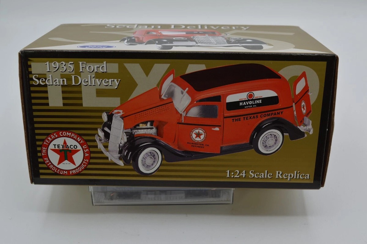 1/24 CROWN PREMIUMS TEXACO HAVOLINE 1935 FORD SEDAN DELIVERY RED