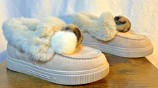 Woman  s Sz 7.5 Journee Collection Womens Sunset Beige Shoes Soft slippers