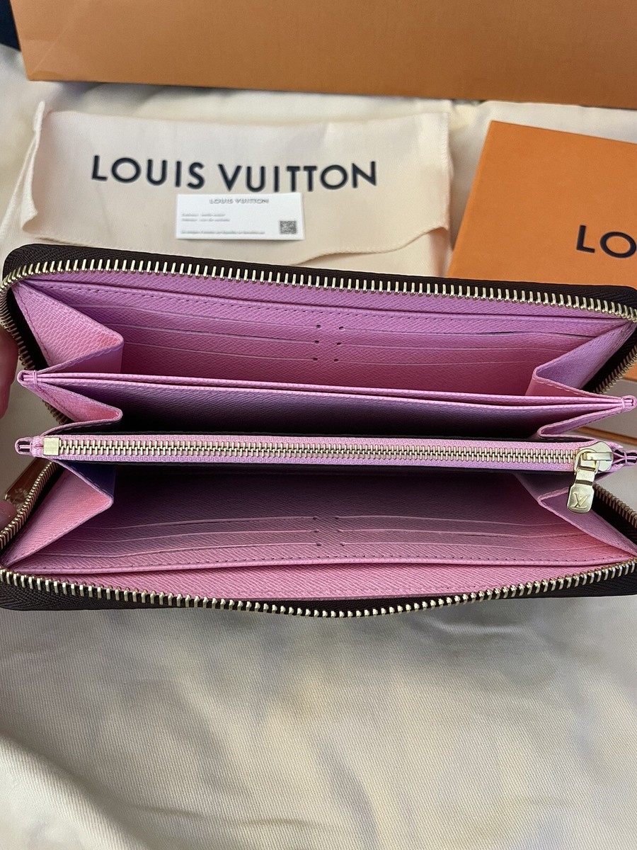 Authentic Louis Vuitton Zippy Wallet 2022 Vivienne Holiday