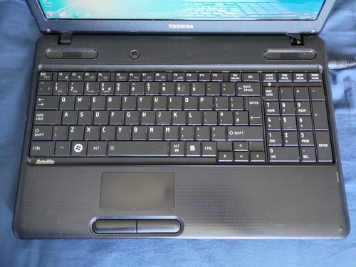 Toshiba Satellite C660 15.6" Core 2 Duo Retro Gaming Laptop Win XP / 7 Dual Boot - Picture 7 of 24