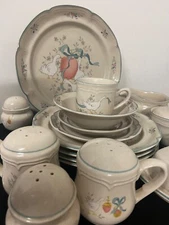 International Tableworks Stoneware Marmalade 8868 Goose Duck Ribbon Fruit Floral