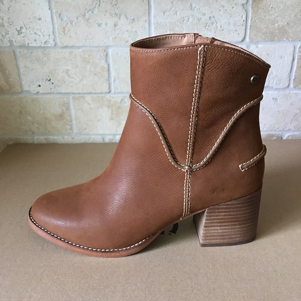 UGG ANNIE CHESTNUT FASHION LEATHER ZIP HEEL ANKLE BOOTIES BOOTS SIZE 9.5 WOMENS