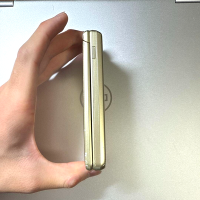 Softbank SHARP AQUOS 601SH gold SIM free Japanese flip phone JAPAN