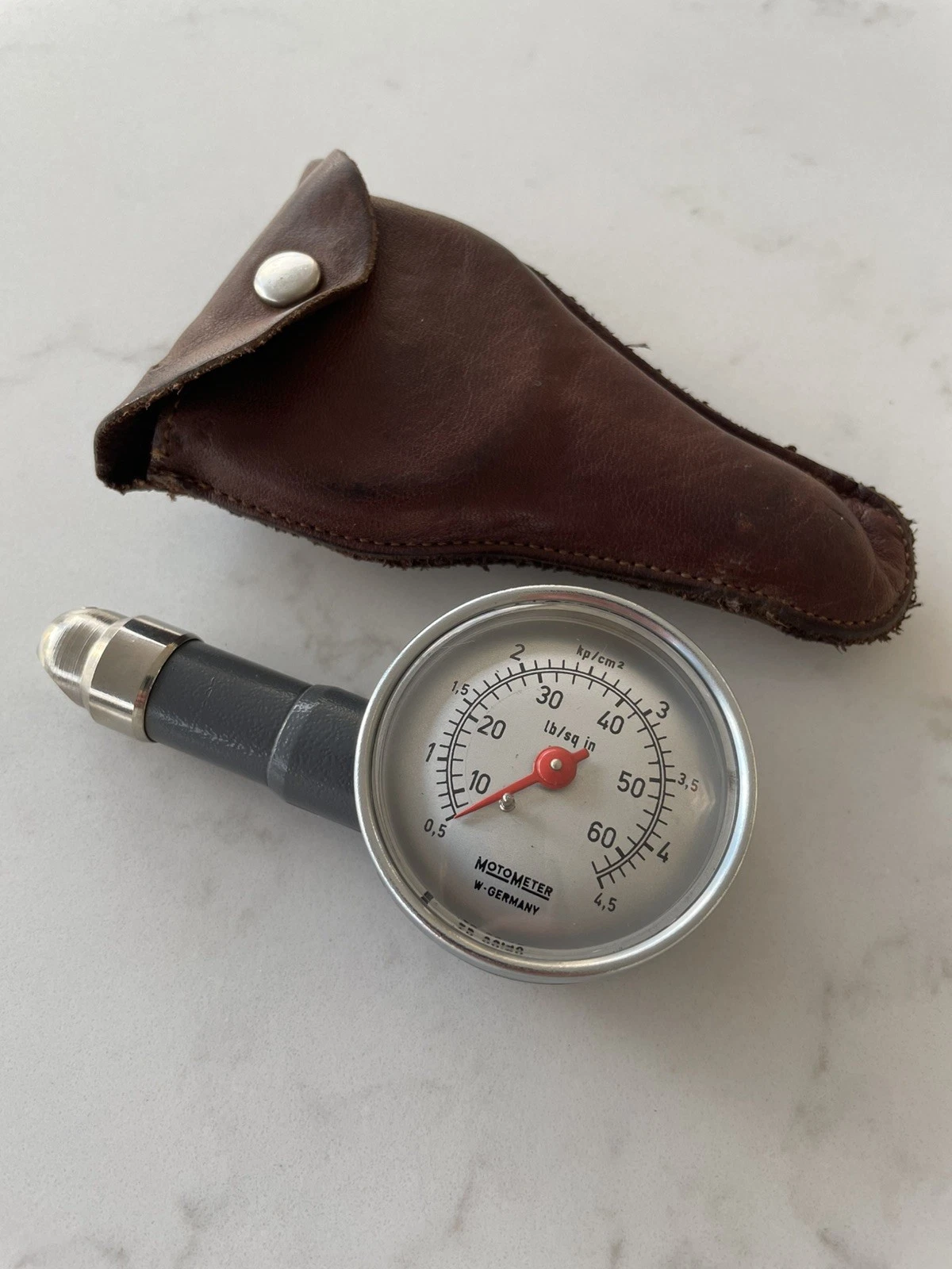 MOTO-METER VINTAGE TYRE PRESSURE GAUGE Porsche 911 / VW, W.GERMAN MADE