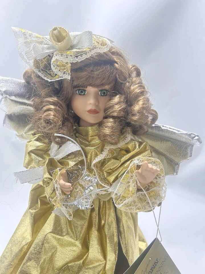 Seymour Mann - Musical Animated Christmas Porcelain Angel Doll. Limited Edition. - Image 4 of 4