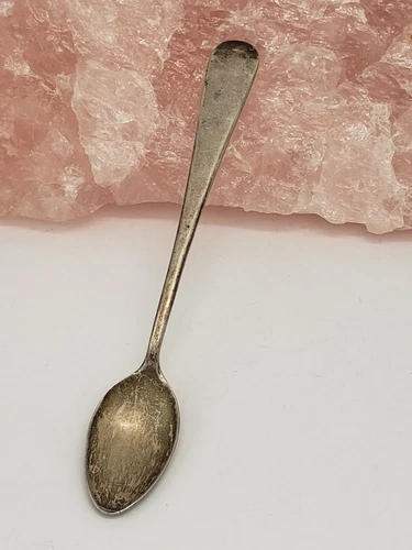 VINTAGE REED AND BARTON STERLING SILVER TEA SPOON