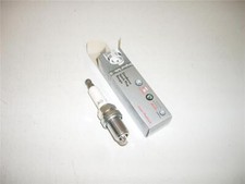 101905621C Single Spark Plug Audi R8 V8 / V10 New genuine Audi part