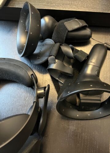 Samsung HMD Odyssey Plus Windows Mixed Reality Headset, Faulty: screen issues - Picture 4 of 6