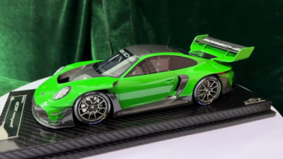 1/18 VIP  Models Porsche , not Spark or Autoart  911 GT3 R Rennsport , 1 of 10 !
