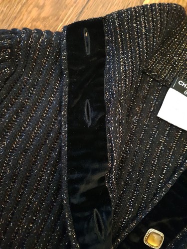 CHANEL Pre-Fall 2011 Paris-Byzantine Jeweled Buttons Knit Cardigan, FR 36, $4K - Picture 8 of 24