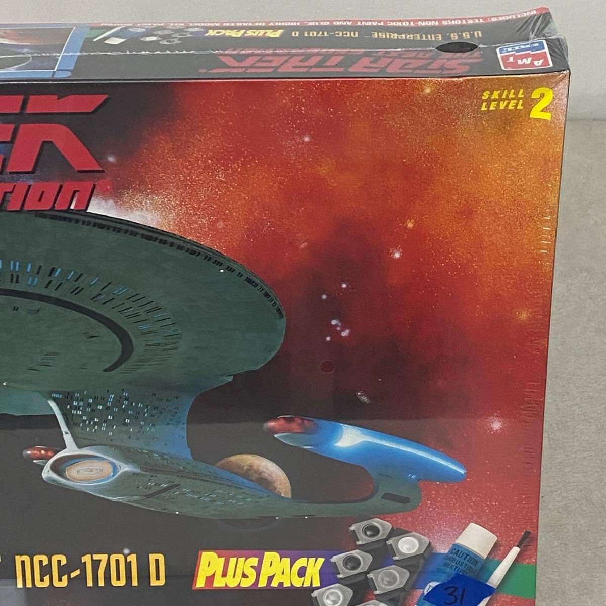 AMT Ertl STAR TREK The Next Generation USS Enterprise NCC-1701 D 