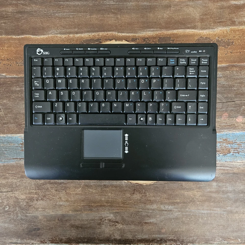 SIIG Wireless Mini Multimedia Touchpad Keyboard NO ADAPTOR As Is - Image 3 of 4