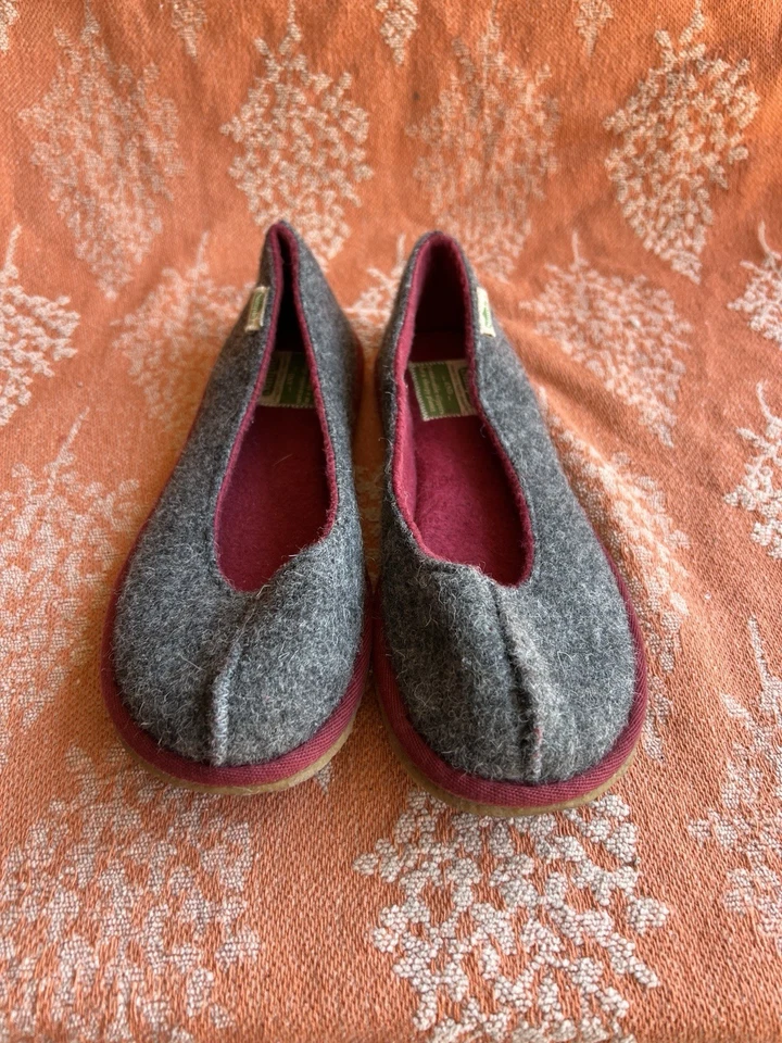 Zapatillas de lana marca Simple Foto 4 de 4