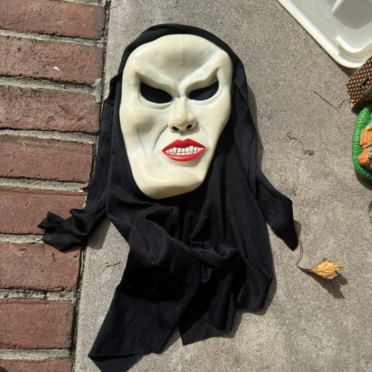25+ Fun World Mask In Halloween Masks (1991-Now) for sale