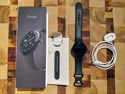 Google Pixel Watch 4 45mm 4G LTE Obsidian Neuwertig schwarz