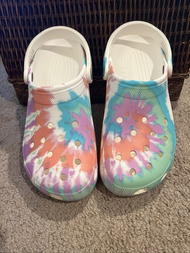 CROCS TIE DYE Classic Clogs Pastel Rainbow Men’s Size 11 Shoes - Picture 3 of 12