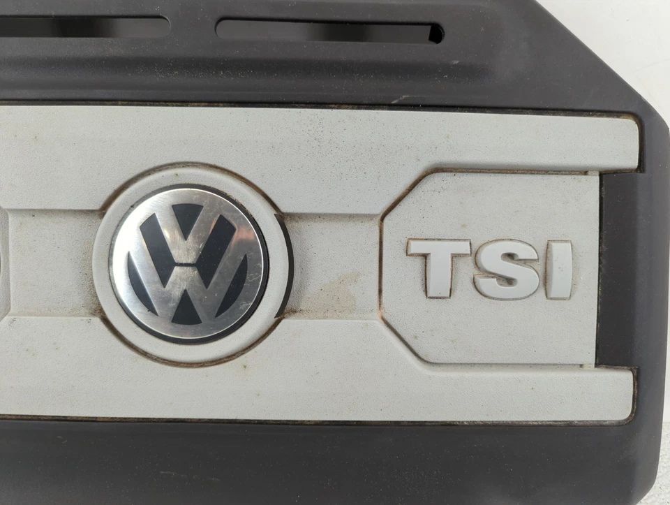 Cubierta del motor Volkswagen CC 2009 FGRB3 Foto 2 de 4