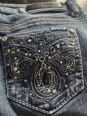 Seven 7 Women's Rocker Slim Boot Cut Jeans Size 4 Bling Pocket