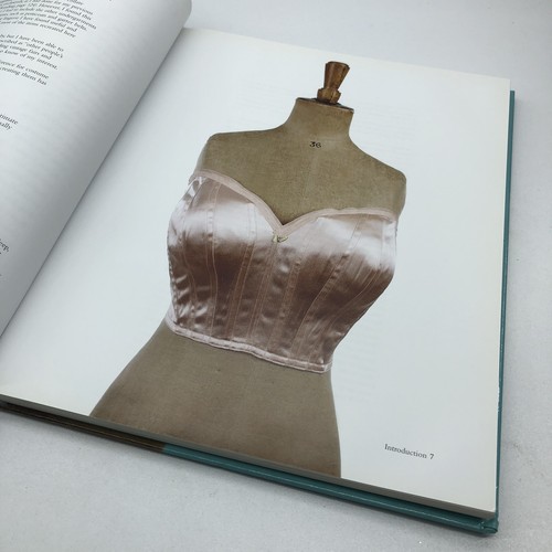 VINTAGE LINGERIE: 30 PATTERNS BASED ON PERIOD GARMENTS By Jill Salen - Hardcover - Imagen 10 de 23