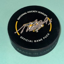 MATT DUCHENE Signed Nashville PREDATORS Official GAME Puck Beckett (BAS)