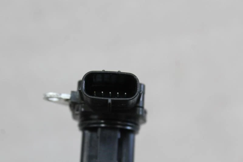 Sensor de flujo de aire másico Lexus GS350 2014 MAF 22204-0V020 Foto 3 de 4