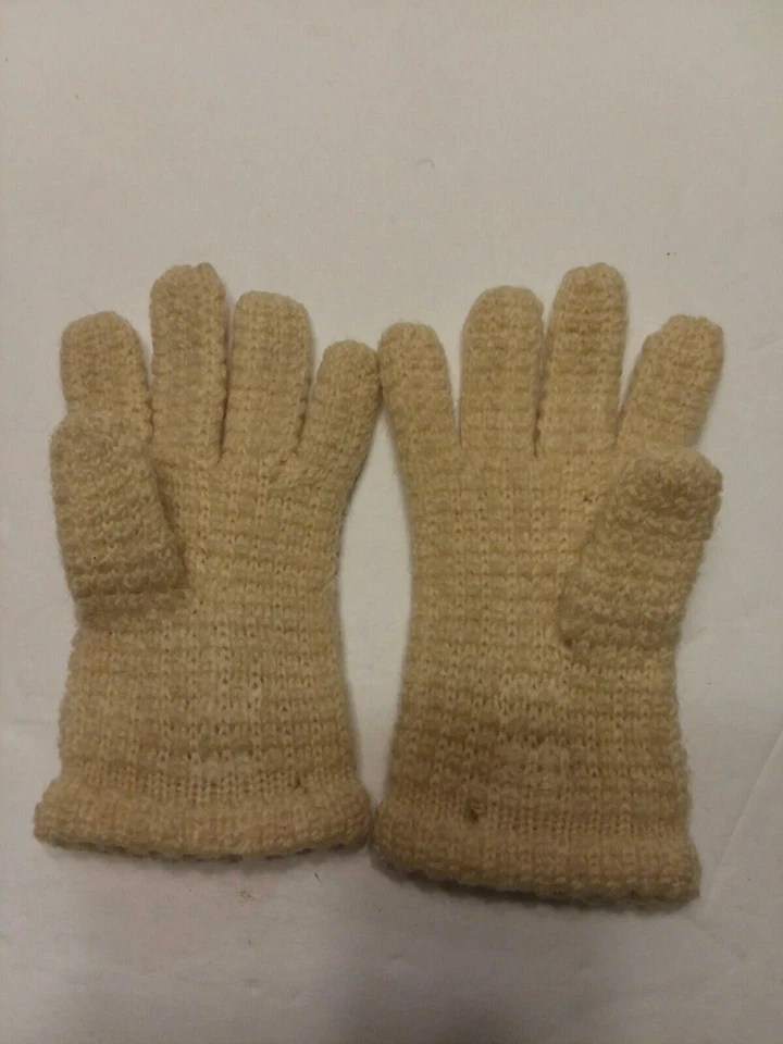 Vintage Children Toddler  Knit Gloves with Beads Estate Find - Image 4 of 4