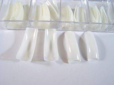 Box mit 100 pcs Profi N Tips Style 14  100 Nageltips Natur Gr.1-10  für Finger