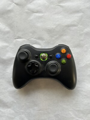 Microsoft Xbox 360 Wireless Gaming Controller - Black (Model 1403)