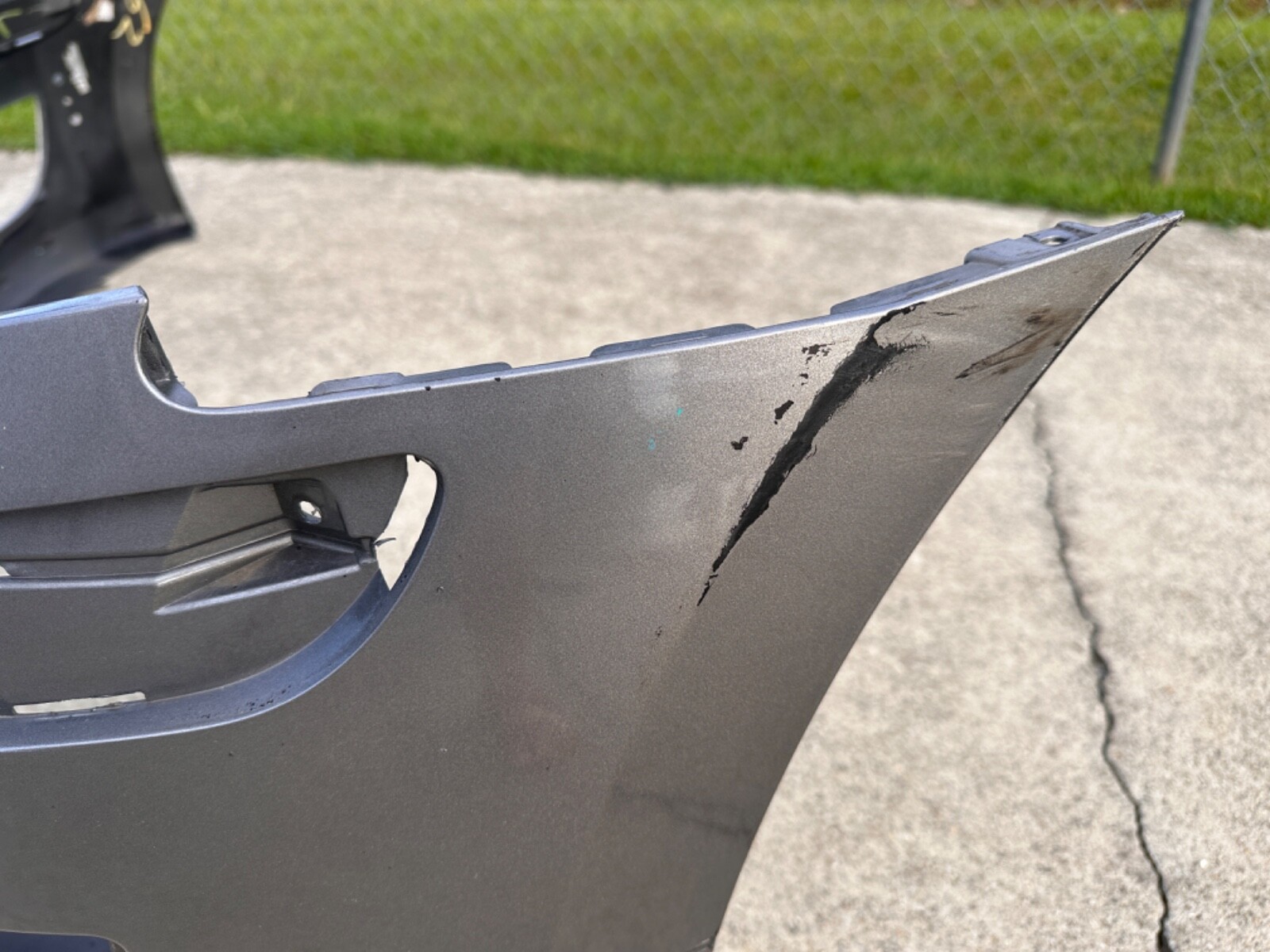 2011 2012 2013 Hyundai Equus front bumper 865113N000 “NO SHIPPING