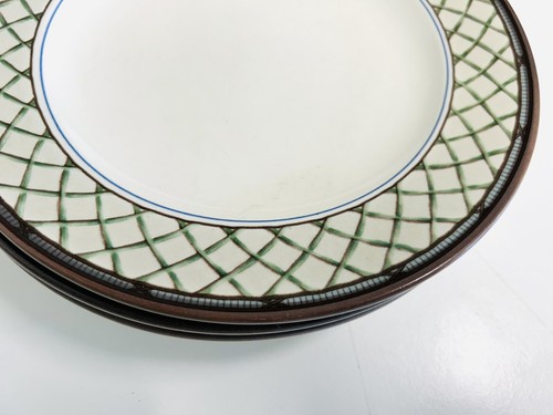 Mikasa Intaglio GARDEN TRELLIS CA229 Green Lattice 8.5"D Salad Plates S/4 - Picture 3 of 5