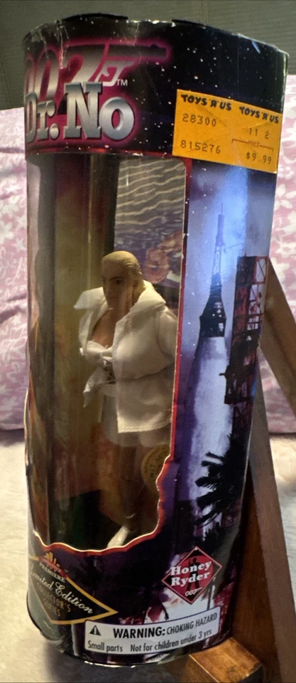 Boneco Vintage Exclusivo Premiere 007 Dr No Honey Ryder 1997 Edição Limitada 6" - Imagem 3 de 4