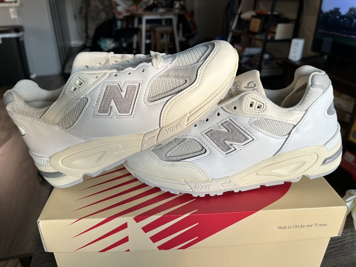 Size 5.5 - New Balance 990v2 MiUSA Teddy Santis Sea Salt  display picture 3
