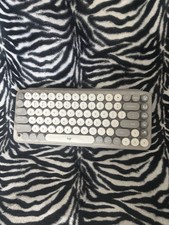 Logitech Pebble Keyboard