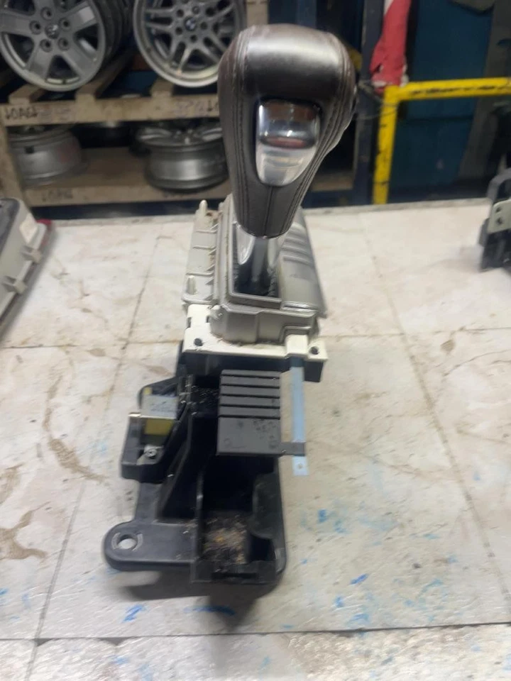 Conjunto de palanca de cambios de piso Saturn Outlook 2007-2009 automático Foto 3 de 4