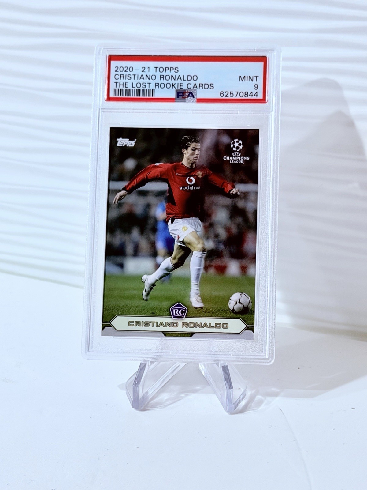2020-21 Topps the Lost Rookie Cards - Cristiano Ronaldo PSA 9 view 2