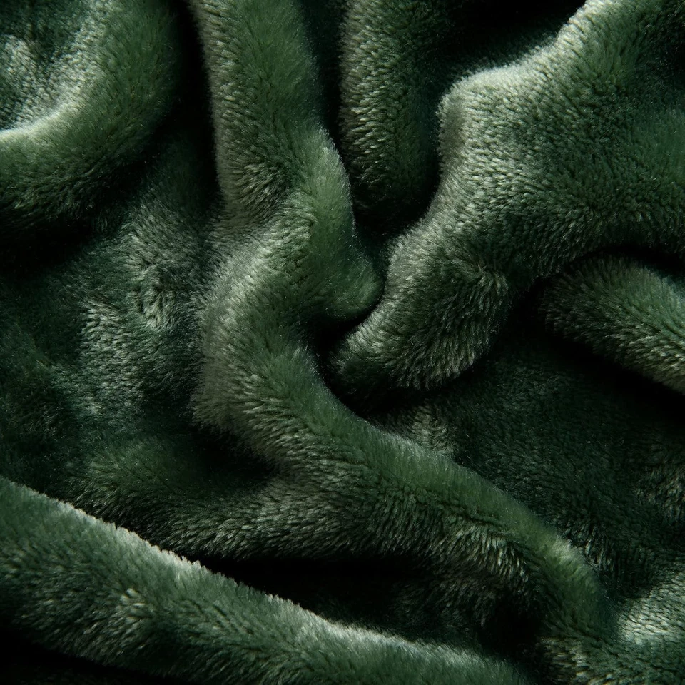 SOCHOW Flannel Fleece Blanket Twin Size, 60"×80", Olive Green  - Image 4 of 4