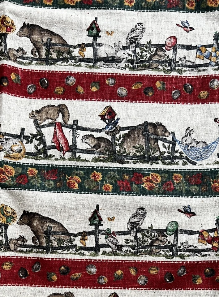 Vintage Faye Burgos Marcus Brothers Linen Like Cotton Fabric BTY Animals Leaves - Image 3 of 3