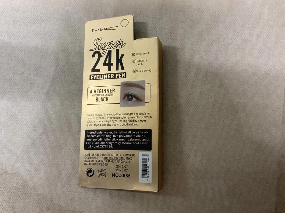 MAC  24-Hour Eyeliner Pen Wasserfest schwarz schnelltrockend - Bild 2 von 3